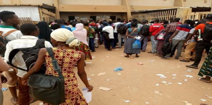 dépôt-de-dossiers-au-stade-municipal-640x480