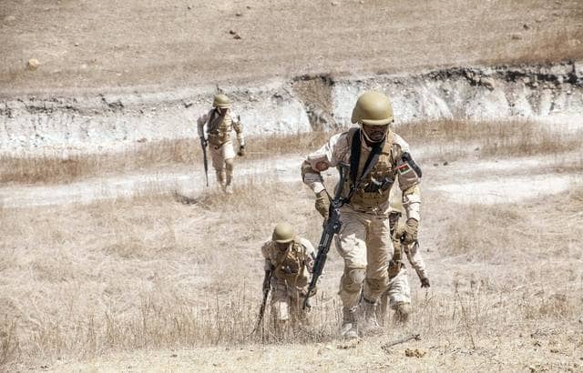 armée-militaire-soldats-FAN