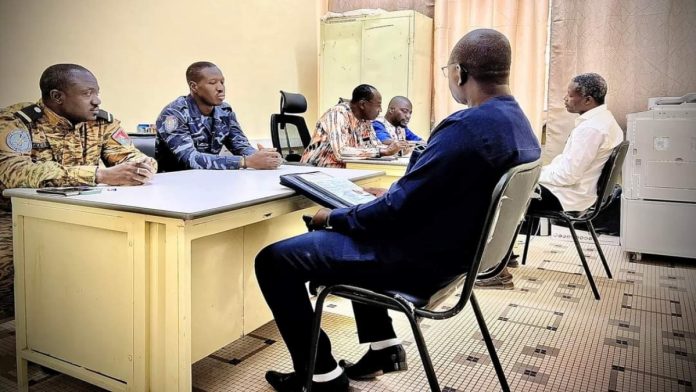 Contrôle présence administration publique