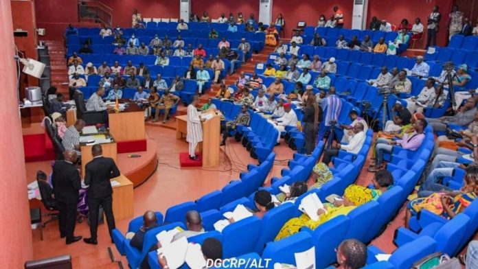 Députés ALT séances suspension importation des substances explosives