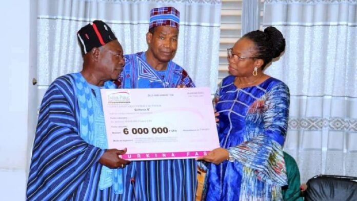 Contribution effort de guerre