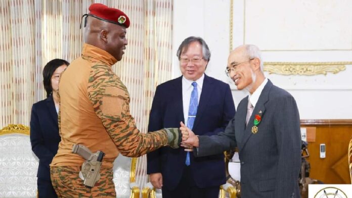 Capitaine Ibrahim Traoré et ambassadeur du Japon