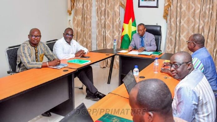 PM Kyélem évalue contrat d'objectifs du gouvernement en 2023