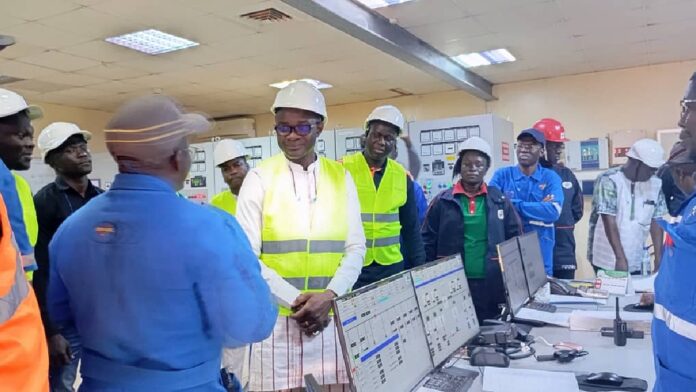 Ministre de l'énergie Yacouba Zabré Gouba et DG SONABEL Centrale thermique Bobo 2
