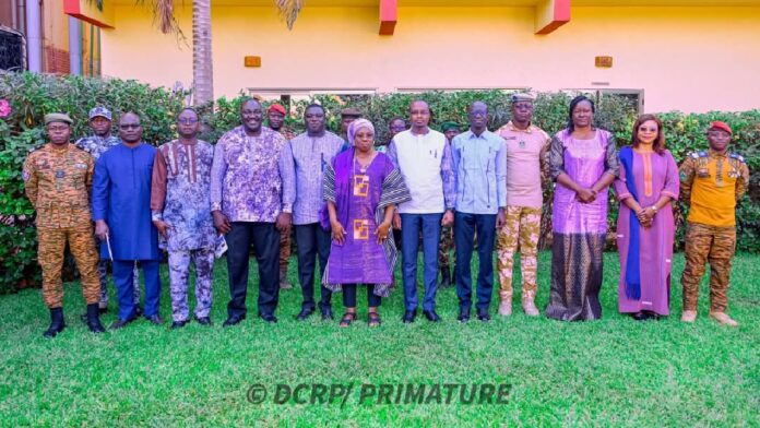 PM Rimtalba Jean Emmanuel Ouédraogo échange avec L'Administration et opérateurs éc