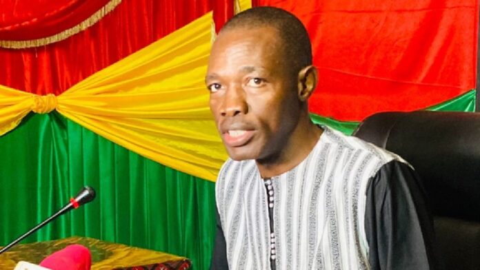 Ministre de l'environnement et de l'eau Roger Baro