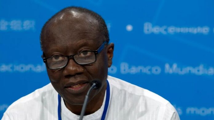 Ken Ofori-Atta ancien ministre ghanéen des Finances recherché par Interpol