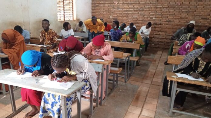 e7241b34-4007-4421-90e1-27ee6c8b0fe0