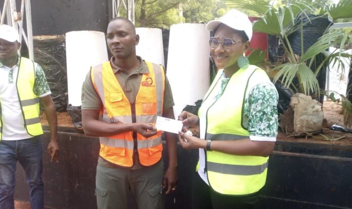 143dea03-860f-4ff8-9a37-63bdf8910bdc